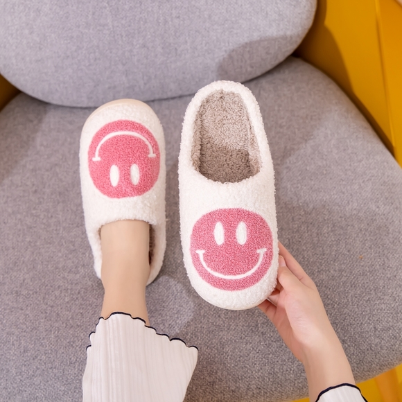 Melody Smiley Face Slippers - Picture 1 of 4